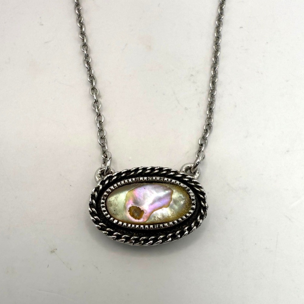 Sarah Coventry Abalone Shell Necklace Silver Tone Oval‎ Pendant Vintage